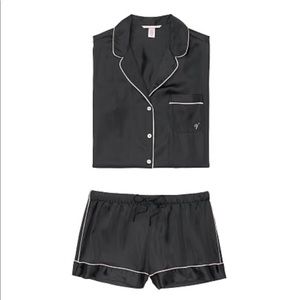 NWOT M Black Satin like VS Short PJ Set